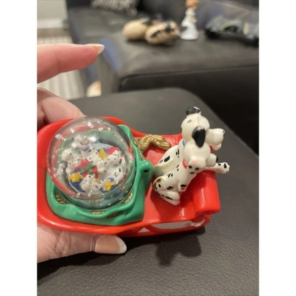 Vintage 1996 McDonalds Disney 101 DALMATIONS DOG SLEDDING Snow Dome Snow Globe